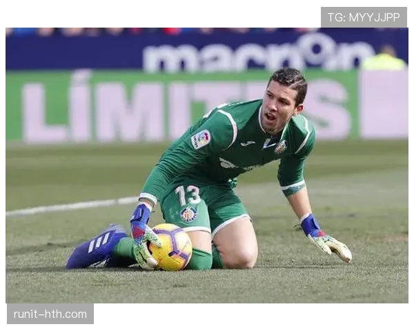 赫塔菲以攻防兼备展现球队实力