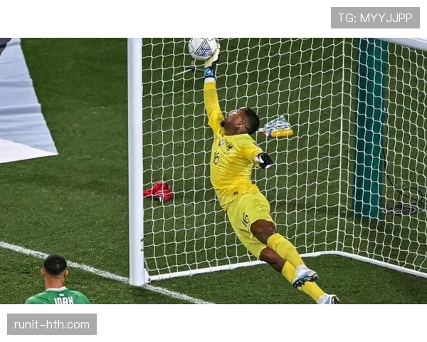 库尔图瓦纪录片揭秘：门将荣耀背后的挣扎与坚守